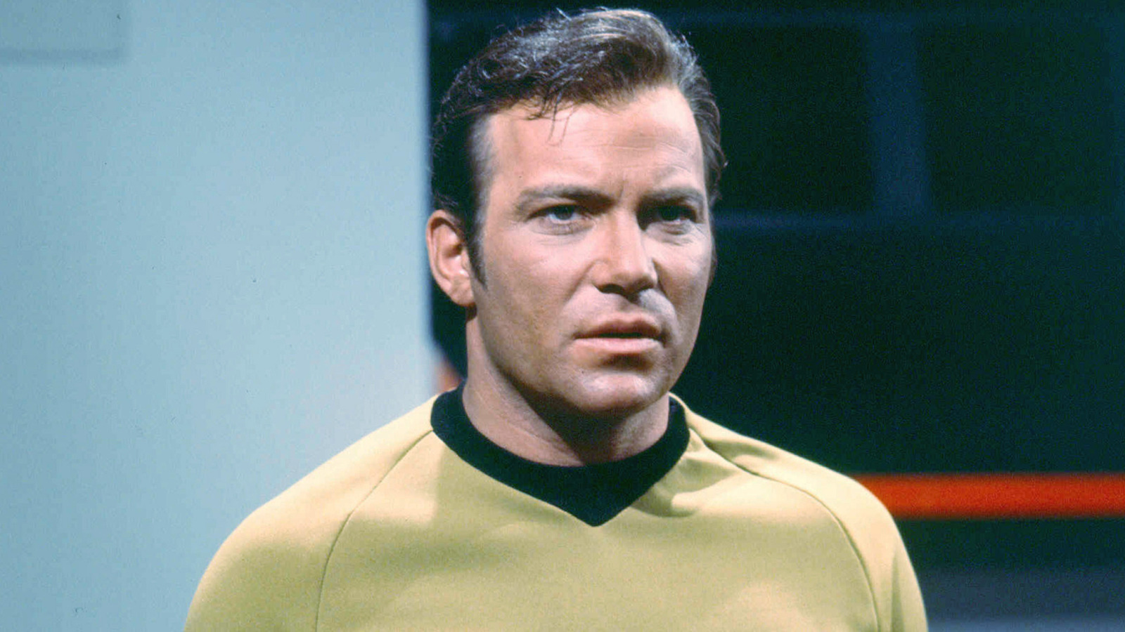 Star Trek's Captain Kirk Was Supposed To Have A Different Uniform Color