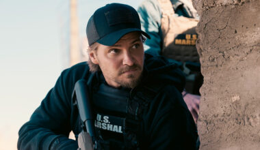 What Is Randall's Threat To Kayce?