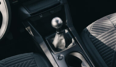 Lancia Ypsilon Turbo 100 arrives with a manual transmission