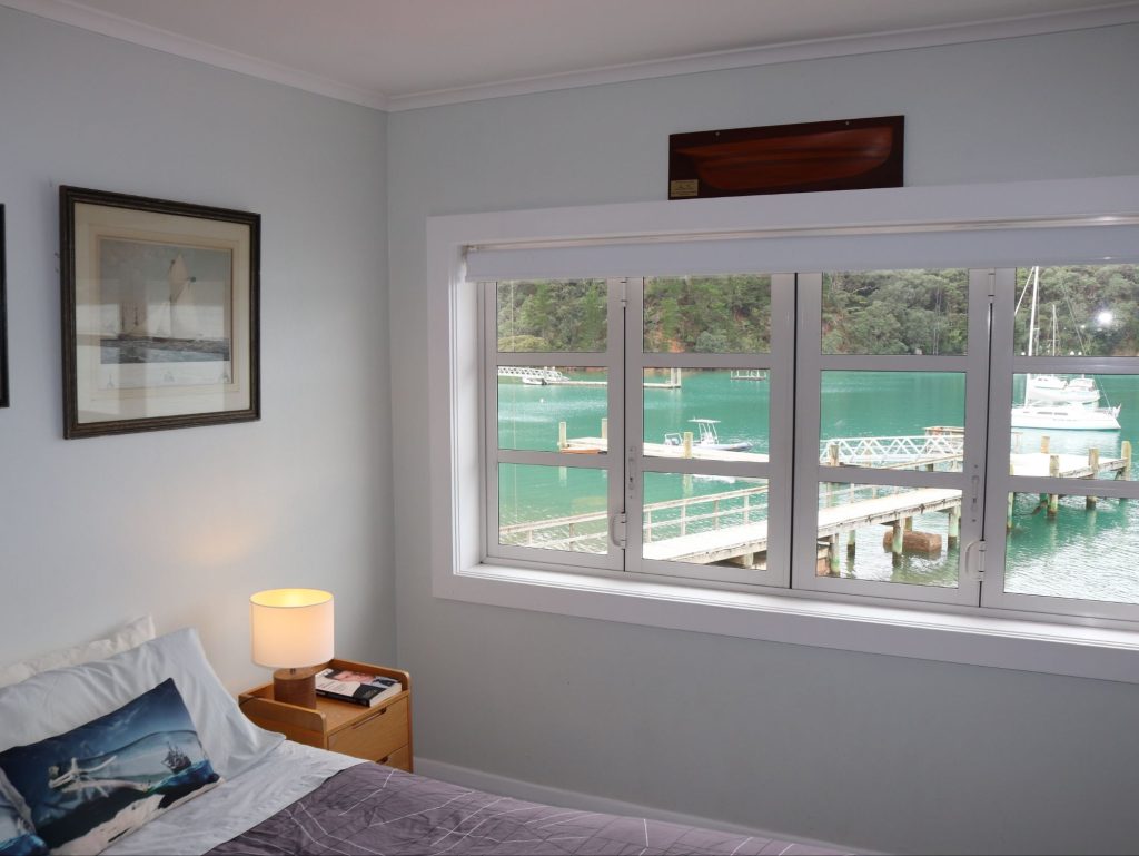 Squadron sells its Kawau heartland. // Barfoot & Thompson