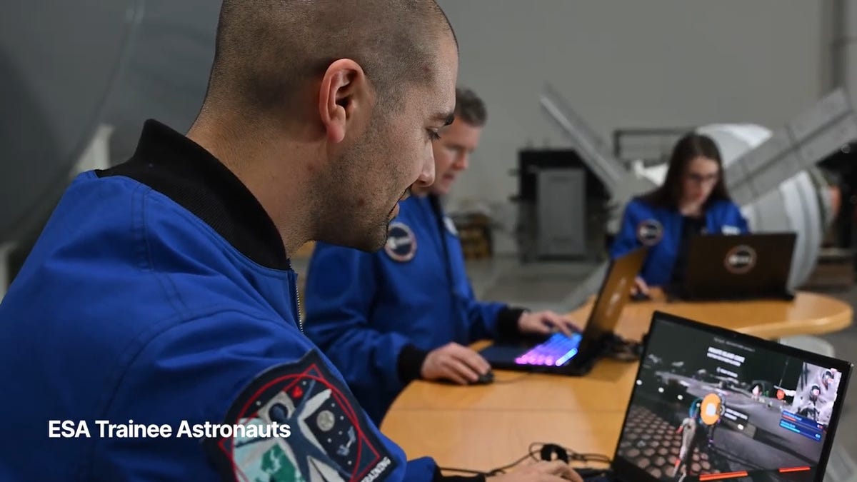 ESA astronauts play the Lunar Horizons Fortnite map.