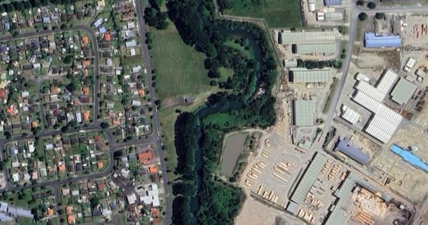 Two reported missing in Bay of Plenty river
