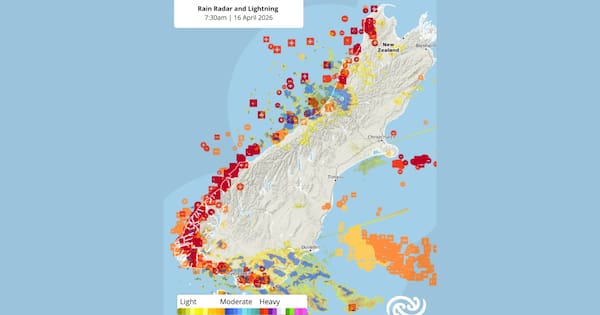 'Wet and wild night' as 756 lightning strikes recorded across south