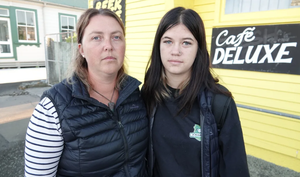 User-pays school bus service to stop