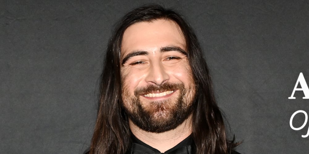 ‘Dan’ Lyrics: Who Is Noah Kahan’s ‘The Great Divide’ Song About? Meaning Revealed | Lyrics, Music, Noah Kahan | Celebrity News and Gossip | Entertainment, Photos and Videos