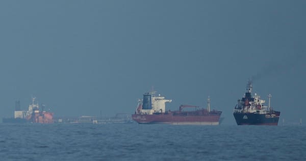 Oil prices fall sharply as Iran reopens the Strait of Hormuz