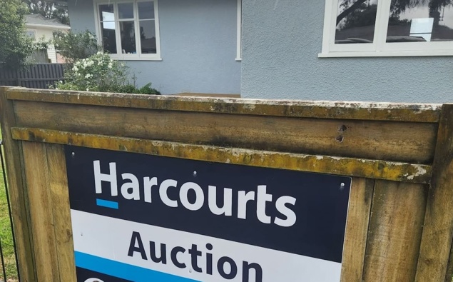 Mistaken identity almost lost woman her house, liquidator mistook her for a man with the same name