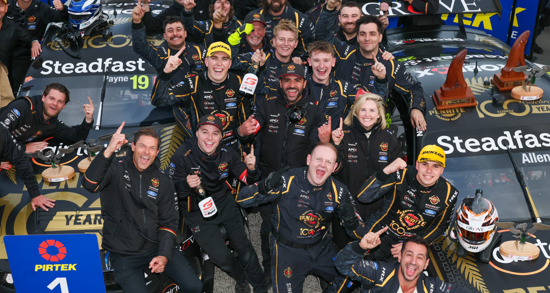 Payne victorious, Feeney wins JR Trophy in extraordinary NZ finale - Supercars