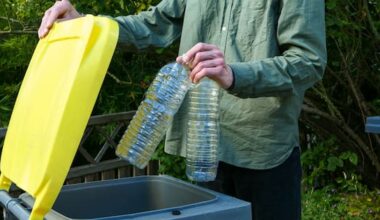 Red warnings issued to hundreds of recycling rule breakers