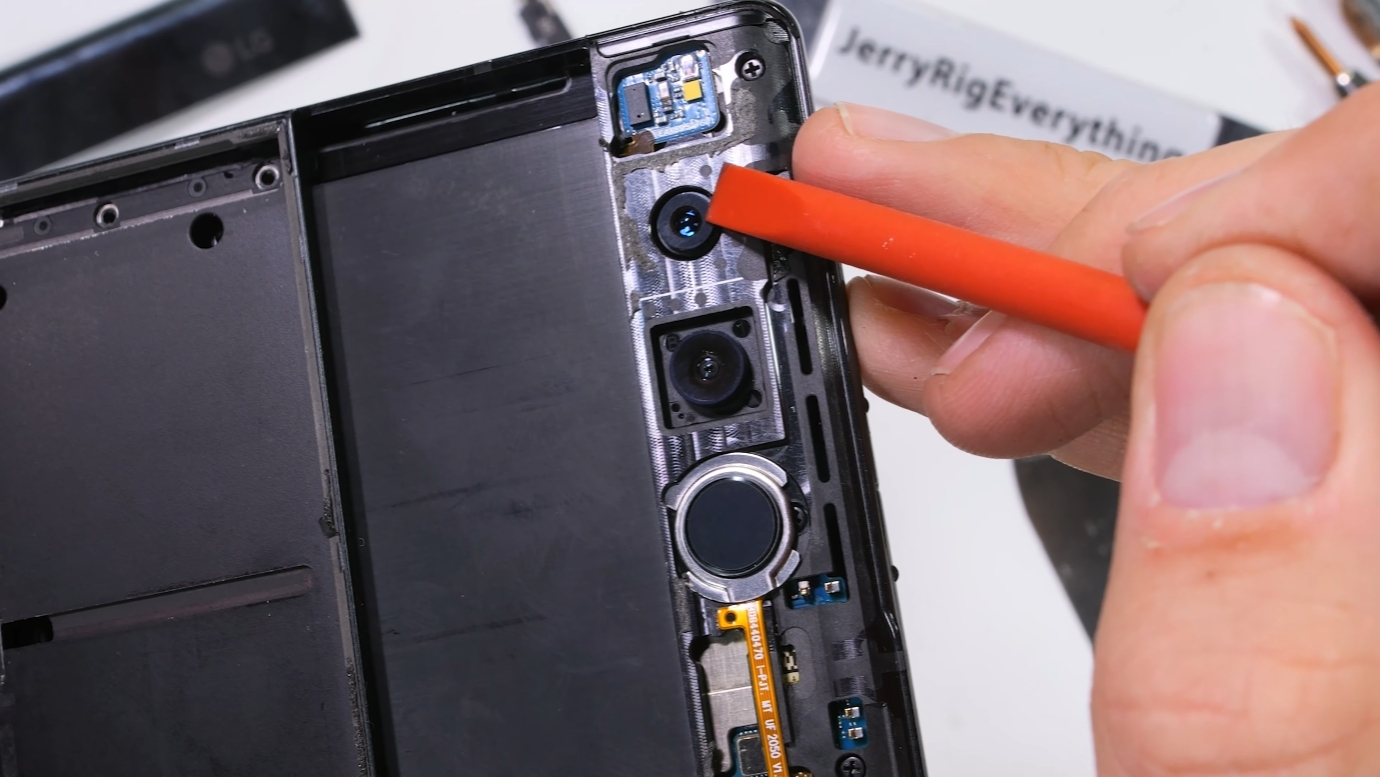 LG Rollable cameras