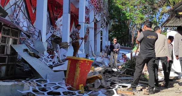 Magnitude 7.4 earthquake near Indonesia kills one, sets off small tsunami