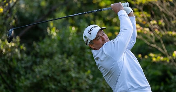 Fox agonisingly misses cut as McIlroy takes solo lead