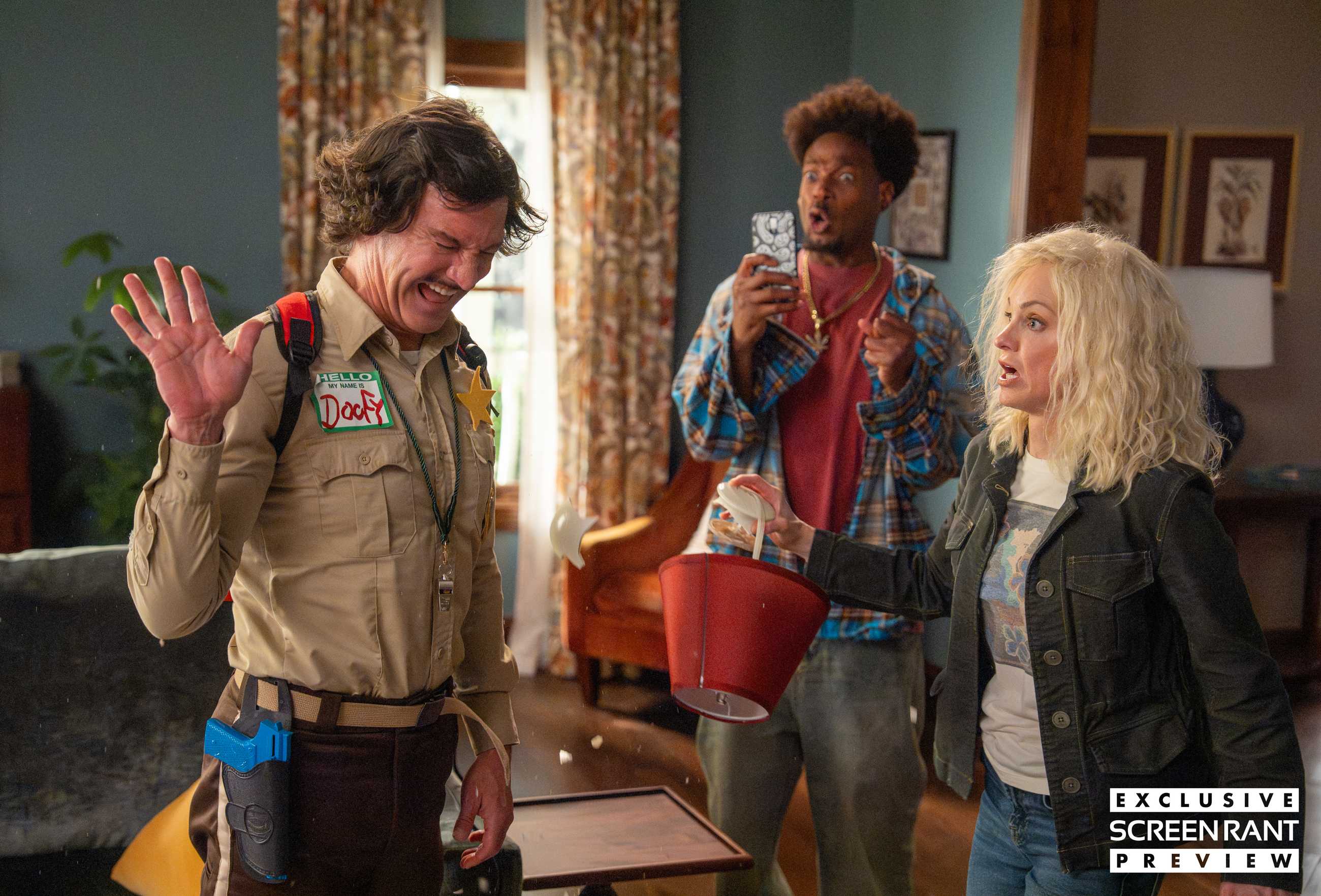 Doofy, Shorty, and Cindy all making exaggerated faces in Scary Movie (2026)