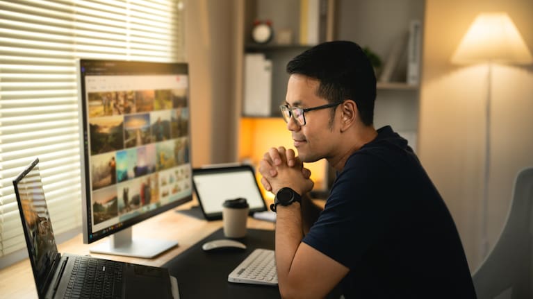 Solar power works most effectively in households that use power during the day. 