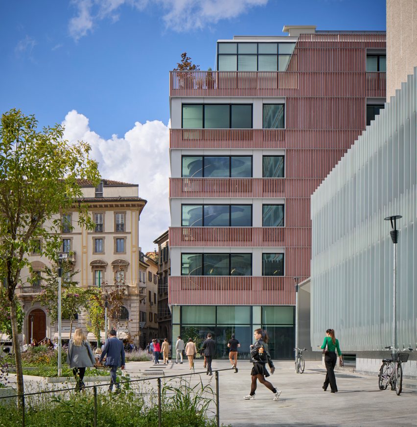 Office complex exterior by SOM