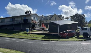 Flood warnings for Whanganui, tornado damages Tauranga homes
