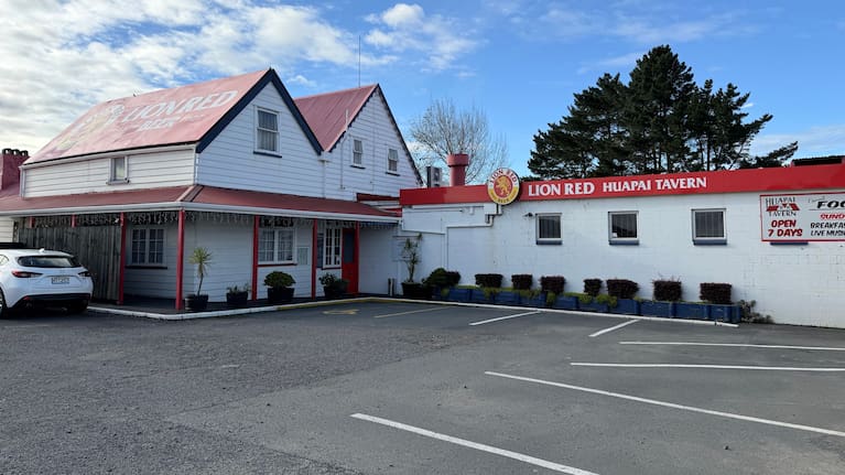 Tavern management took advice from police.