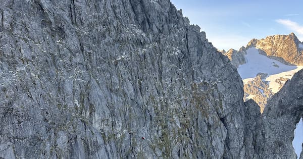 Climbers stuck in Fiordland 'would not have survived another night'