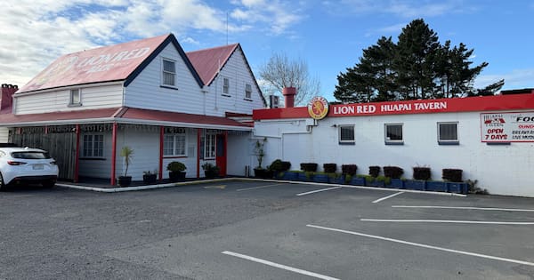 Pub licence opposed after child slapped by drinker