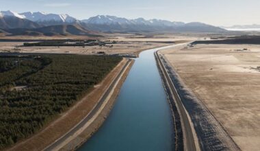 Town left high and dry by water plant failure