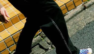 Cord-Structured Sneakers : UNEEK 360