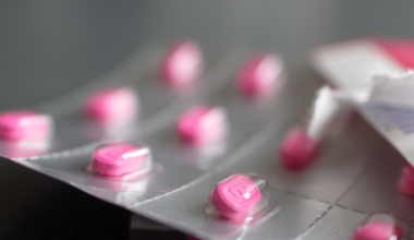 Authorities warn parents about dangerous social media Benadryl challenge