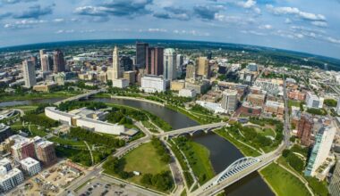 Judge halts local TV giant Nexstar's deal for Tegna until trial : NPR