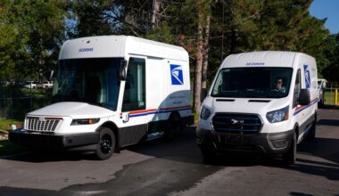 USPS to suspend pension contributions, seeks 4-cent stamp price hike