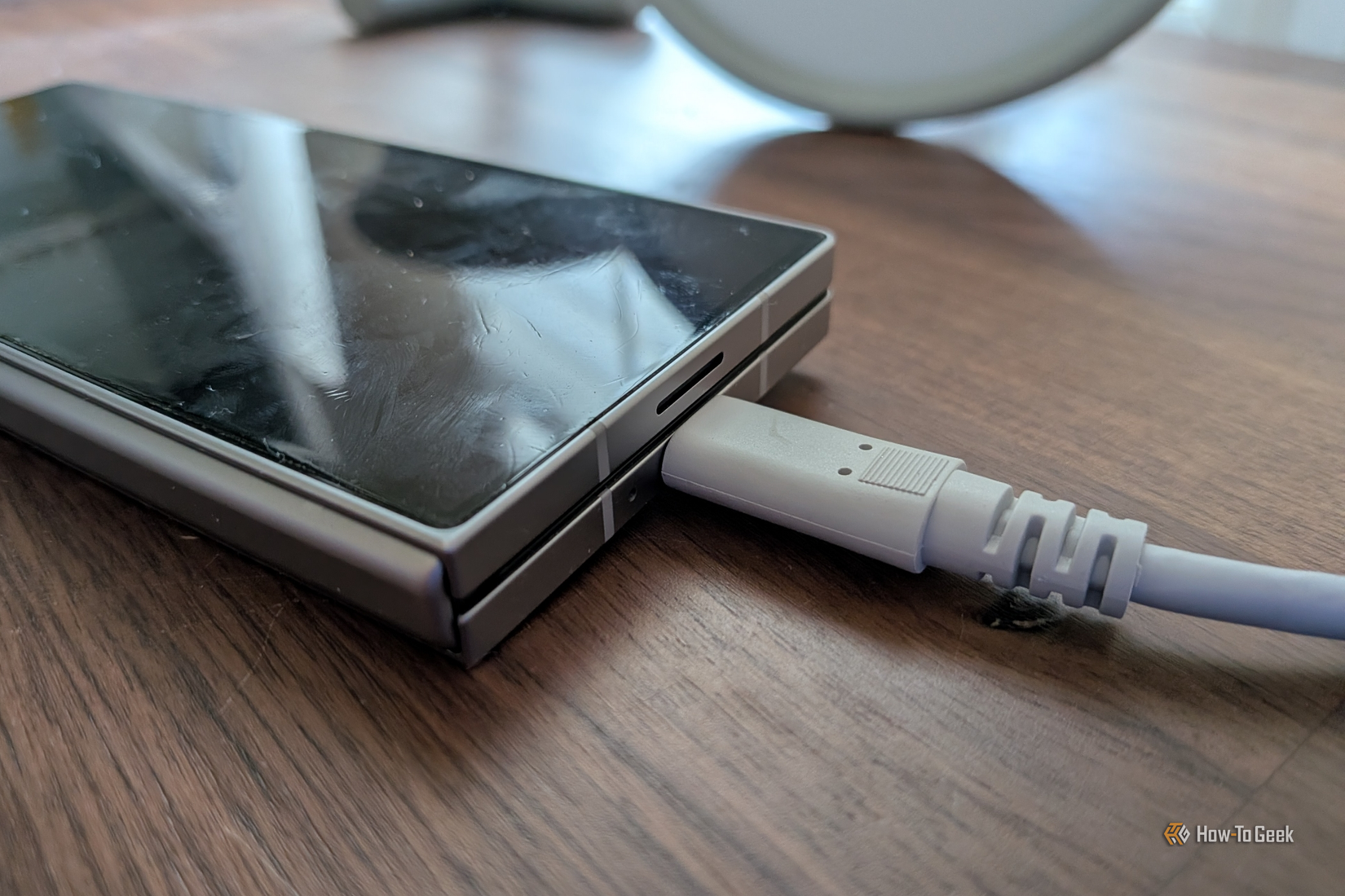 USB-C-cable-Samsung-Galaxy-Z-Fold-6