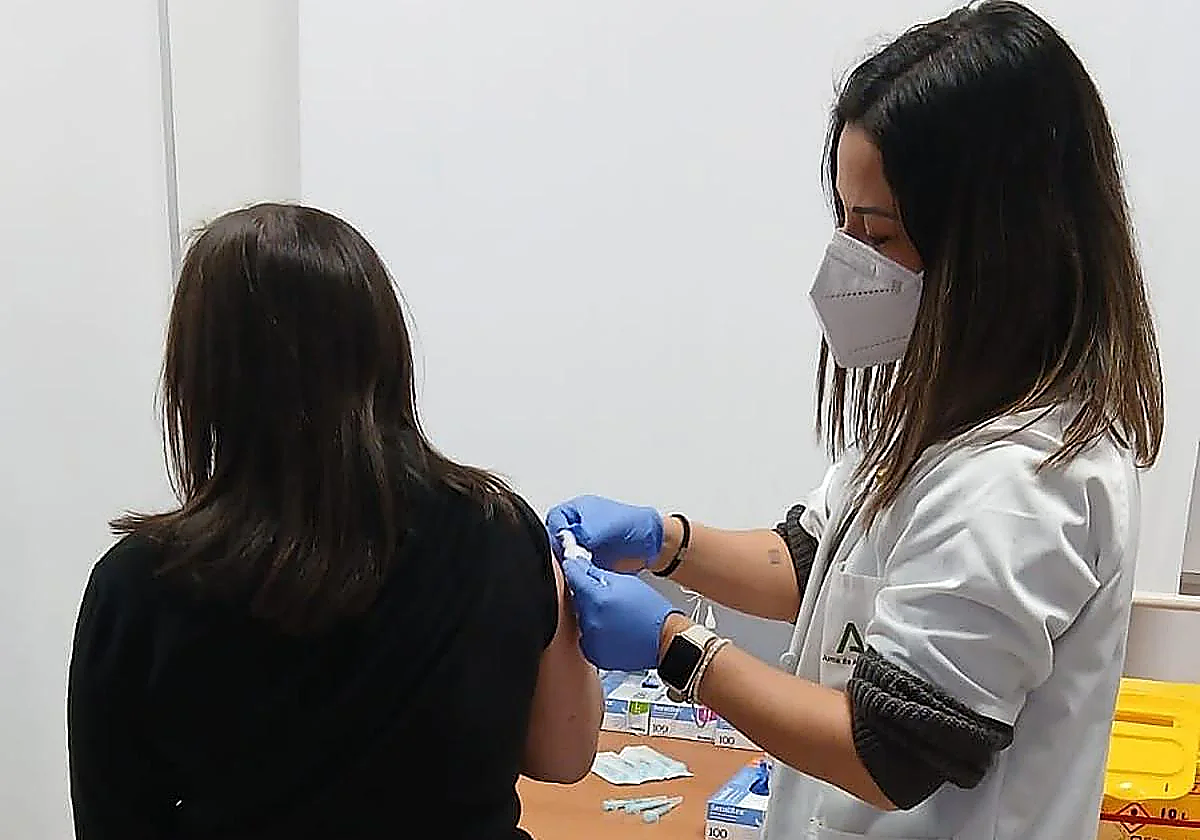 Malaga vaccinates against shingles without prior appointment