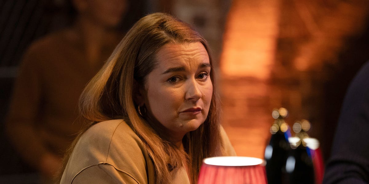 EastEnders confirms the identity of Vicki's blackmailer in early iPlayer release