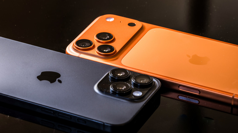 Camera bumps on the iPhone 16