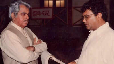 Dilip Kumar skipped Saudagar shoot for 3 days citing illness; Subhash Ghai threatened to cancel film, reveals Kamlesh Pandey