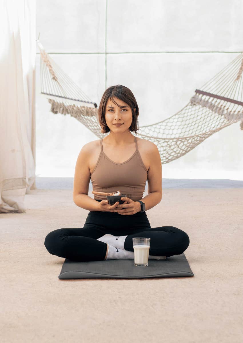 young woman with healthy lifestyle lower dementia risk