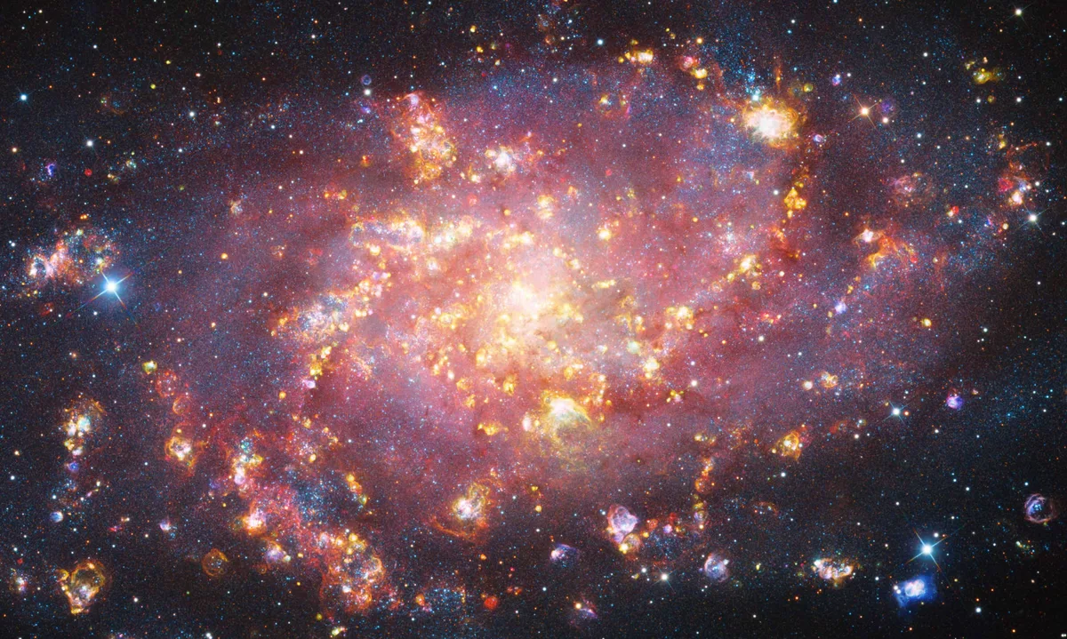 Fireworks © Bence Tóth, Péter Feltóti, Bertalan Kecskés (Hungary). Highly commended, Galaxies. Equipment: Custom-built 250/1000 Newtonian astrograph and Lacerta 300/1200 Photo Newtonian telescope, Antlia V-Pro LRGB and 3 nm H-alpha, OIII and SII filters, Astronomik LRGB and 6 nm H-alpha, OIII and SII filters, Sky-Watcher EQ8-R Pro mount, ZWO ASI2600MM Pro and ASI294MM Pro cameras,1,000 and 1,200 mm f/4. Location: Sződliget, Pest and Törökkoppány, Somogy, Hungary, 2–4, 9, 23,30 November, 1, 27 and 28 December 2024