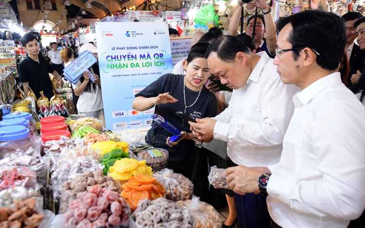 Int’l visitors spend more through digital payments in Vietnam