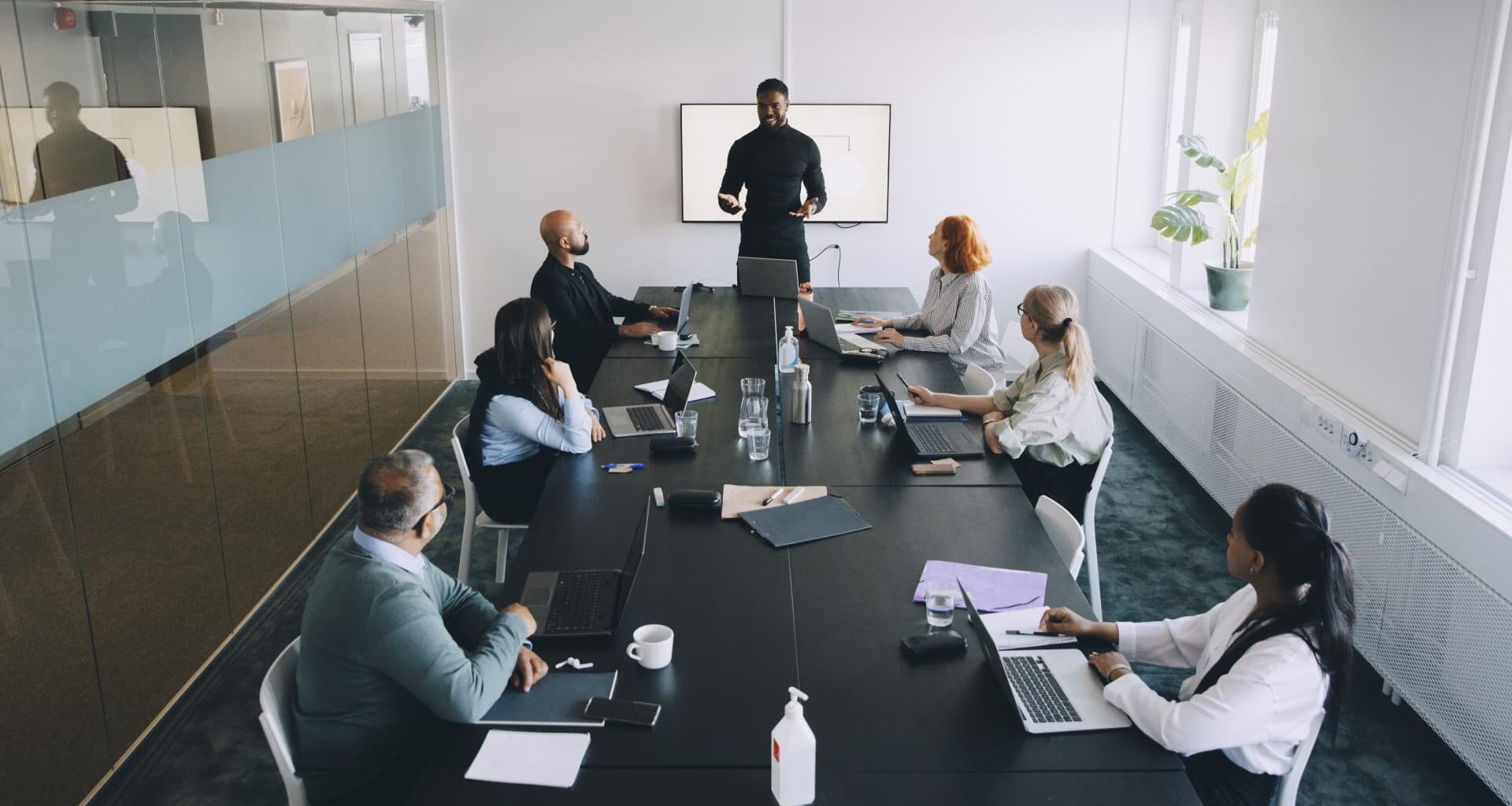 Here's how artificial intelligence is changing boardrooms