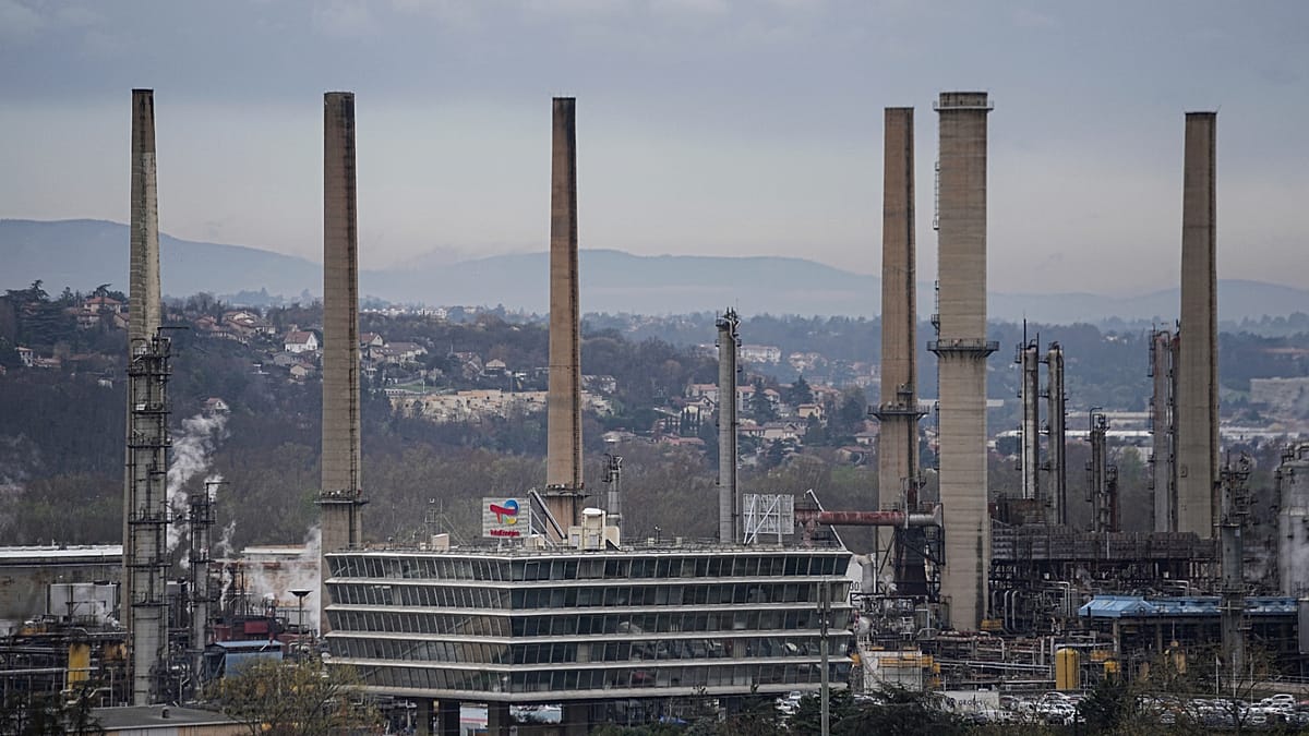 Soaring energy profits reignite calls for windfall tax across Europe