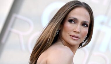 Jennifer Lopez's eyebrows are her best anti-aging trick