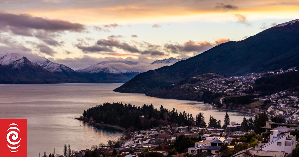 Queenstown gondola and housing plan raises 'more questions than solutions' -councillor