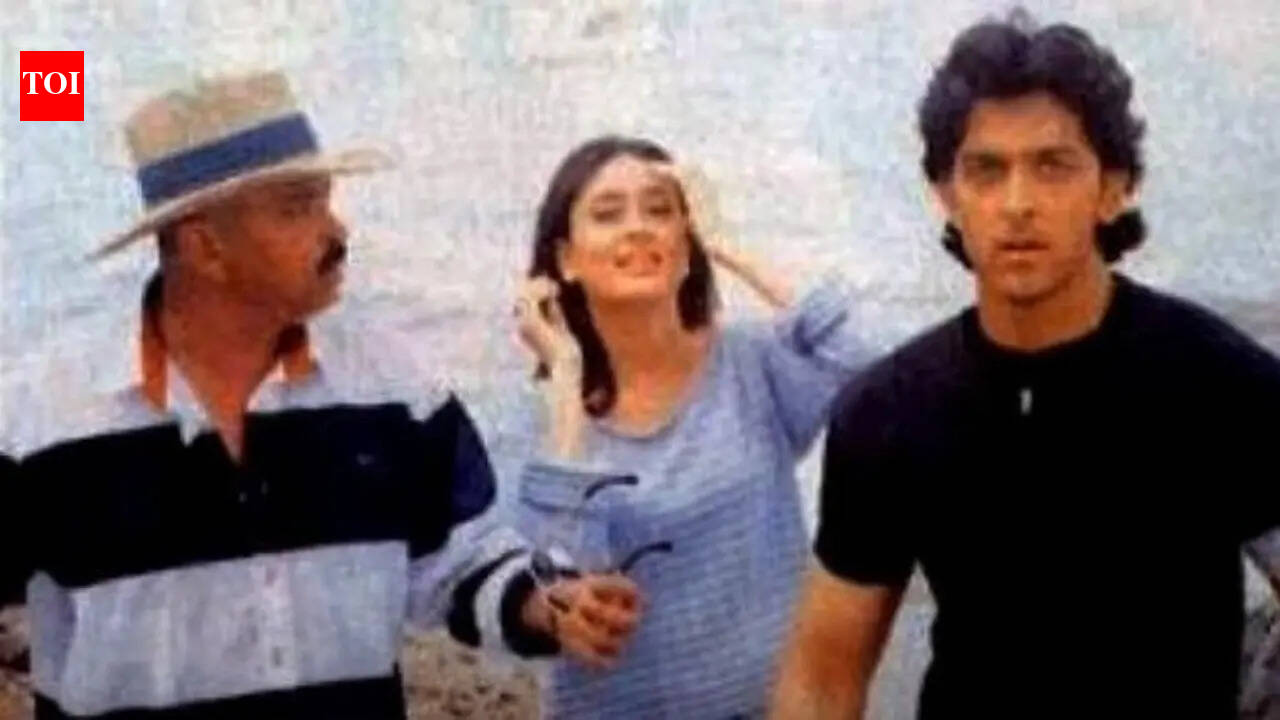 Netizens spot Kareena Kapoor Khan in 'Kaho Naa Pyaar Hai' with Hrithik Roshan, call it 'editing goof up', VIDEO goes viral | Hindi Movie News
