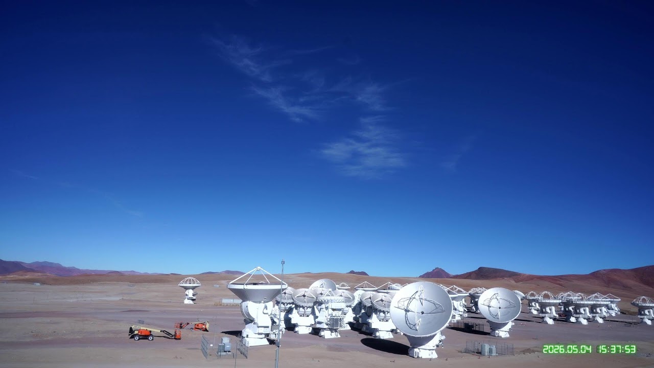 The Atacama Large Millimeter/submillimeter Array (ALMA) and Starry sky LIVE, Chile - YouTube