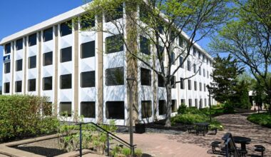 NYU Langone Health plans new $1B teaching hospital, research center in Melville