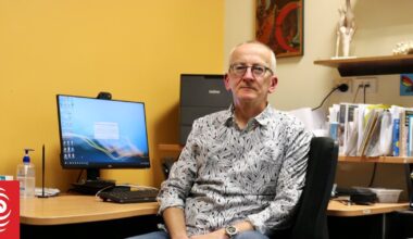 'Broken funding model' and 'anti-GP ideology' causing GPs to leave jobs, doctor says
