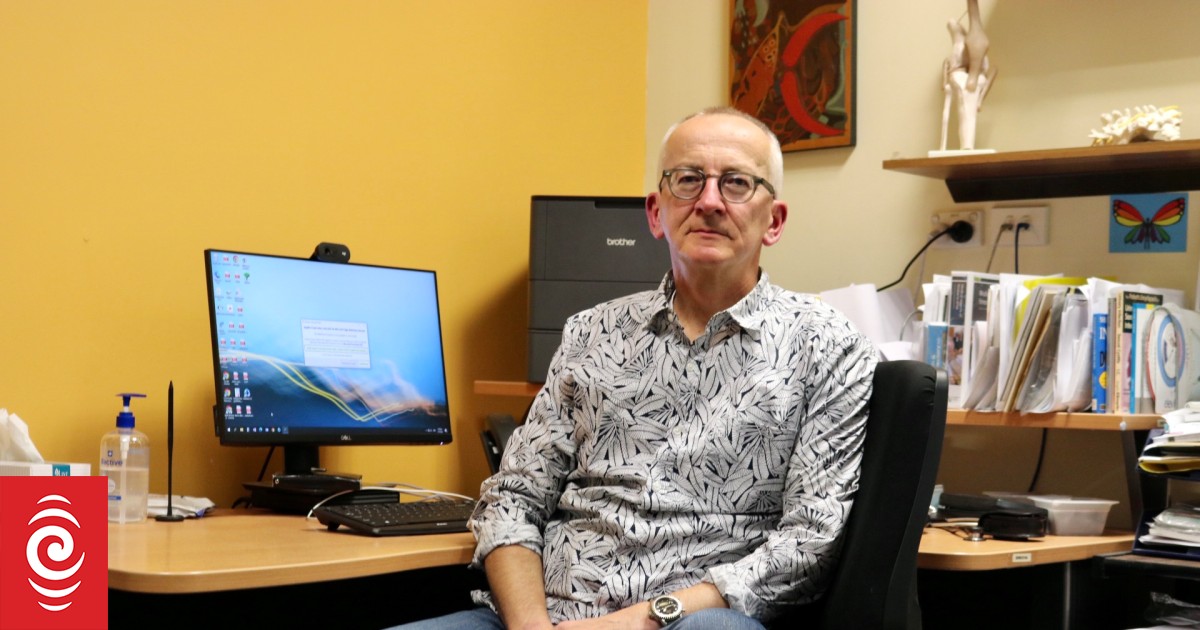 'Broken funding model' and 'anti-GP ideology' causing GPs to leave jobs, doctor says