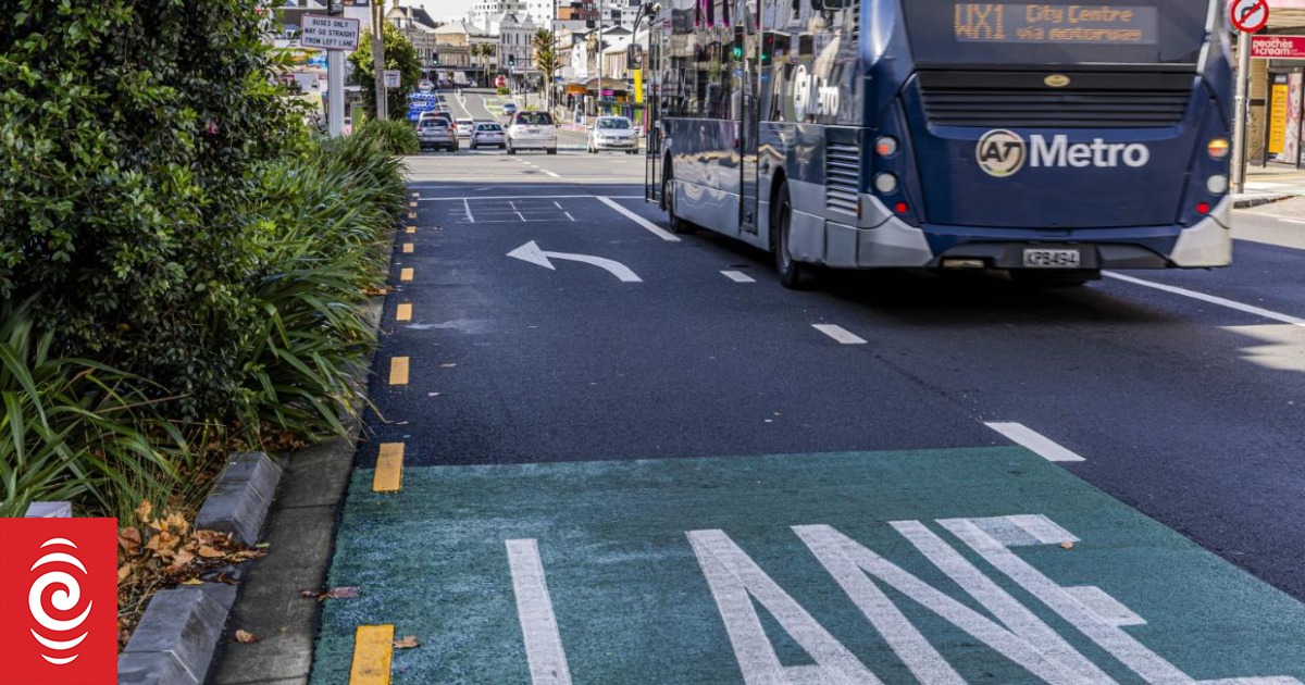 Auckland bus driver found guilty of trapping student on bus, indecently assaulting her