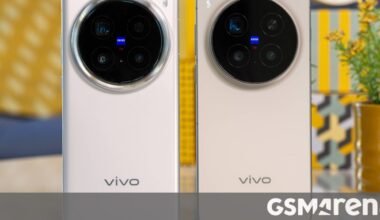 Three vivo X500 devices are coming