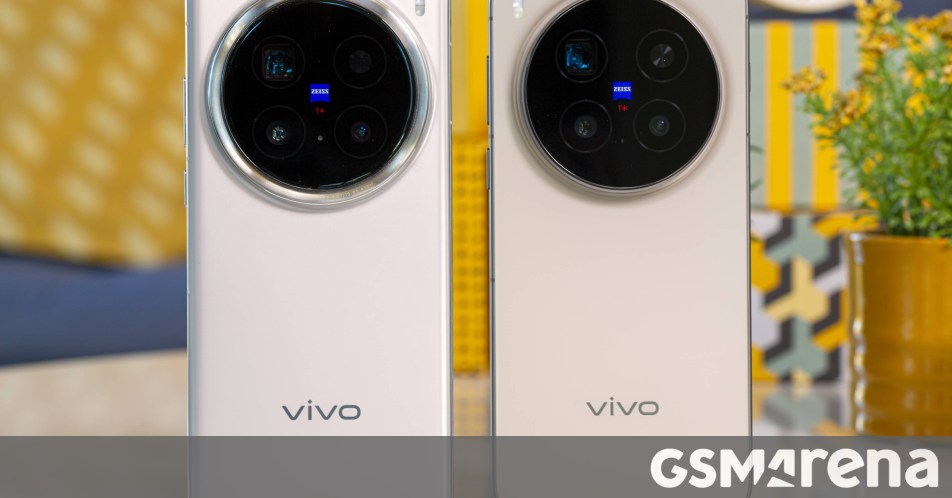 Three vivo X500 devices are coming