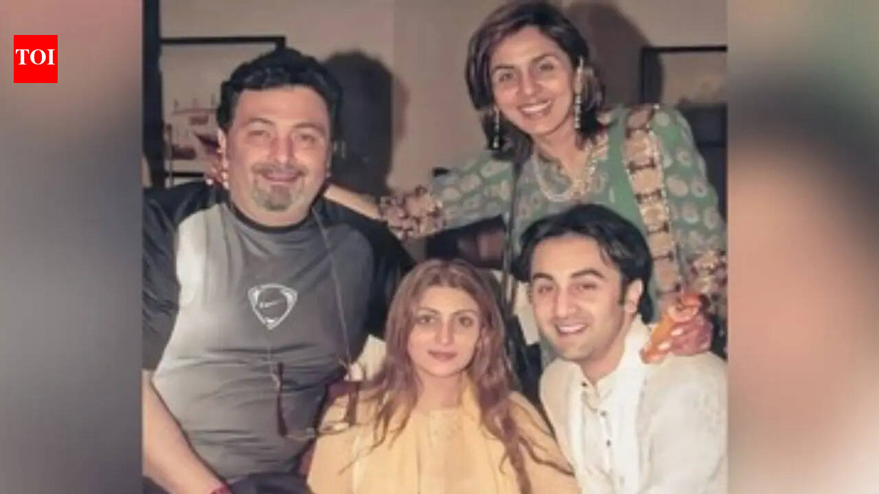 Neetu Kapoor, Rishi Kapoor's fight would go on for six months, the actress reveals Ranbir Kapoor, Riddhima were scared of their father | Hindi Movie News