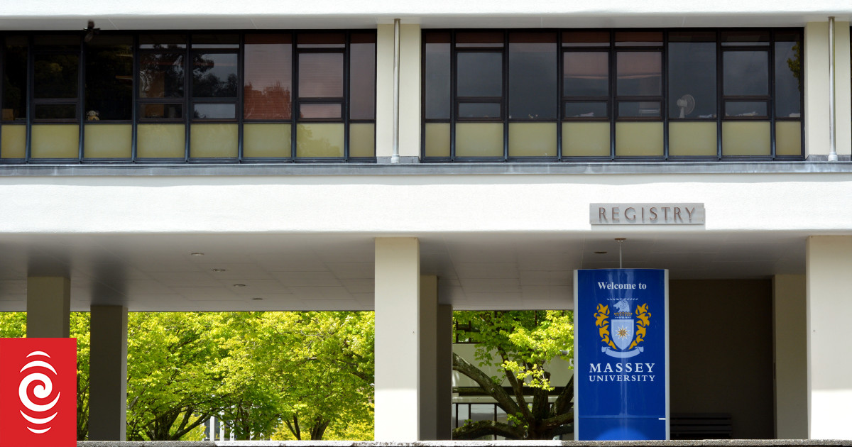 Students studying on campus at Massey rising but union says sites a'ghost town'